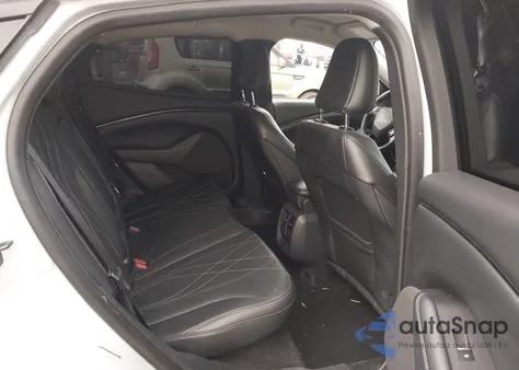 2021 Ford Mustang Mach-E Select z USA, uszkodzony, nr VIN 3FMTK1SS7MMA25651